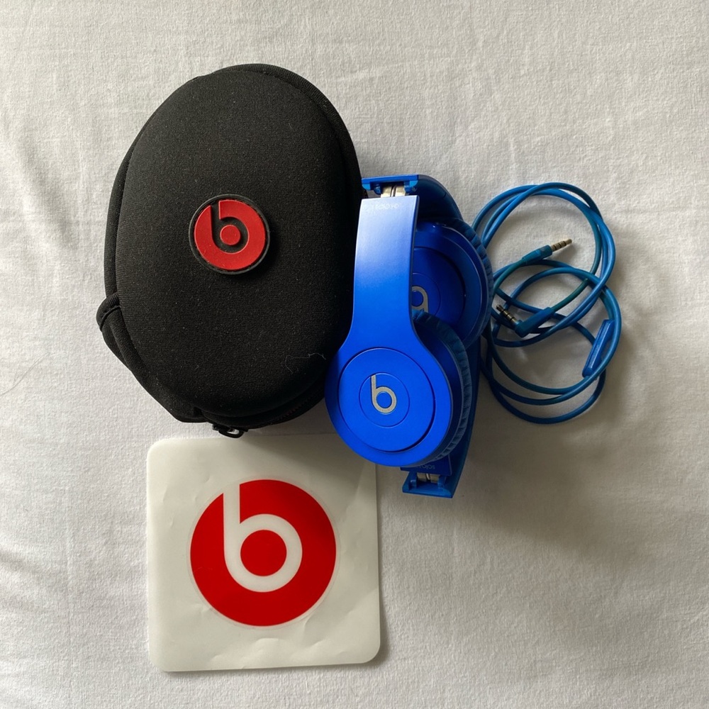 Blue Beats By Dr. Dre solo headphones